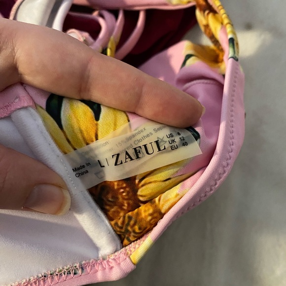 Sunflower bikini - Picture 2 of 3